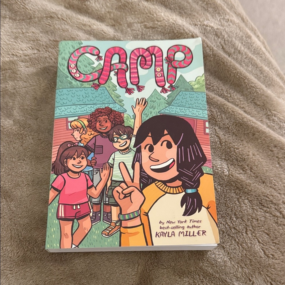 'Camp' Graphic Novel for Kids - Multicolor